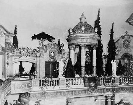 Riviera Theatre - Riviera Nw Wall-Garden Terrace From John Lauter (newer photo)